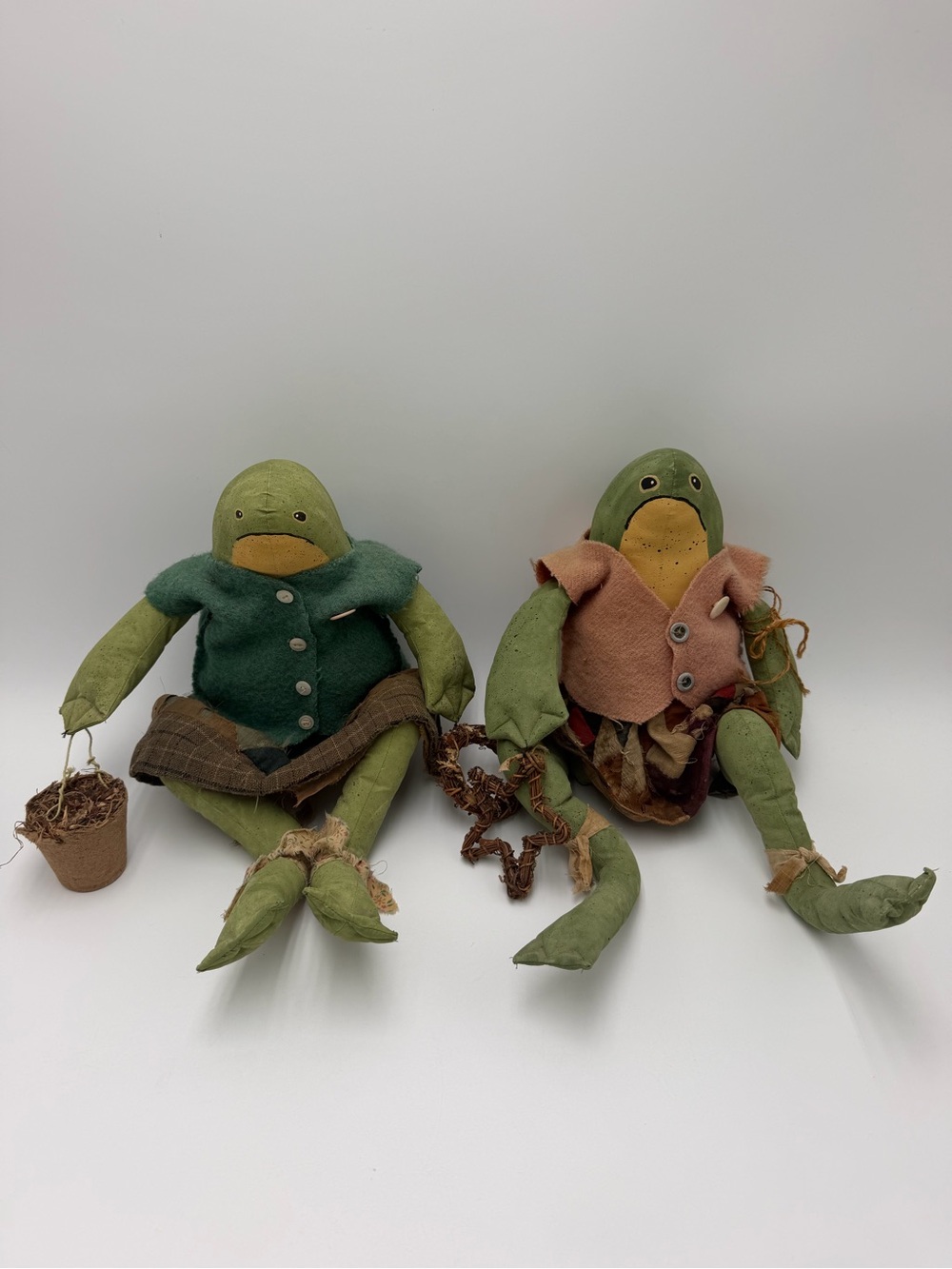 Vintage Pair of Handmade Folk Art Anthropomorphic Frogs Dolls Primitive